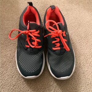 Champion tennis shoes